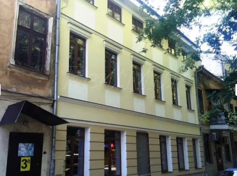 Commercial property 735 m² in Odesa, Ukraine