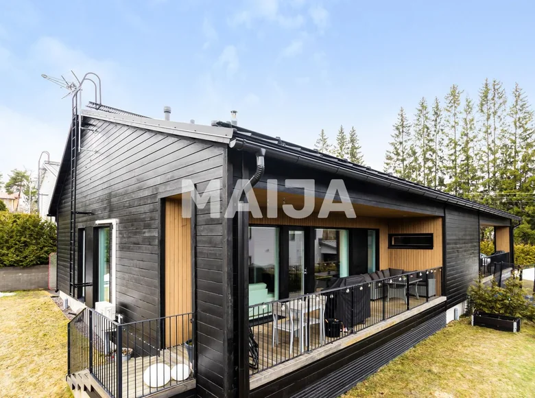 3 bedroom house 93 m² Helsinki sub-region, Finland