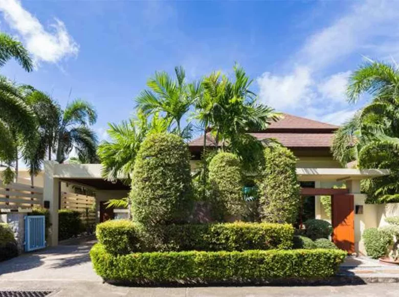 2 bedroom Villa 272 m² Phuket, Thailand
