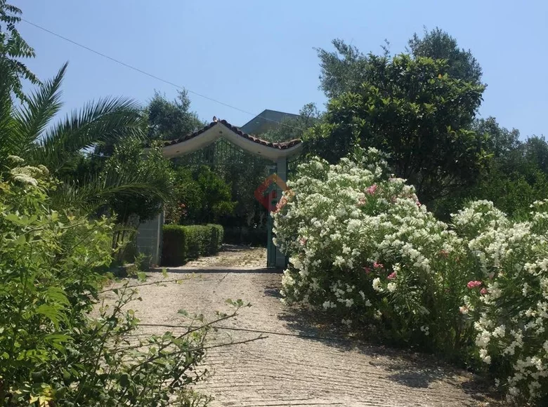 Дом 500 м² Влёра, Албания