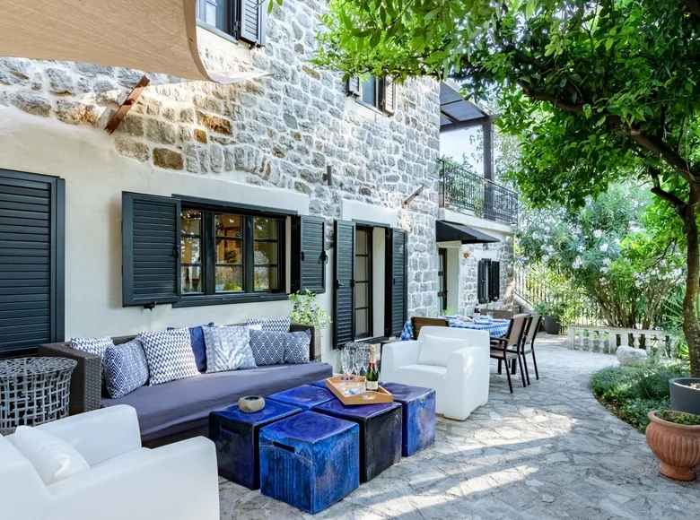 Villa 8 chambres 201 m² Tivat, Monténégro