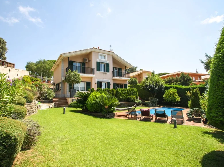 Willa 4 pokoi 385 m² Sant Vicenc de Montalt, Hiszpania