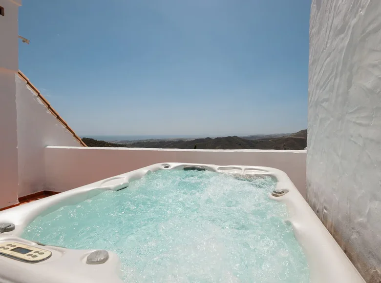 2 bedroom apartment 155 m² Istan, Spain