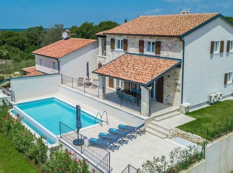 4 bedroom Villa 350 m² Porec, Croatia
