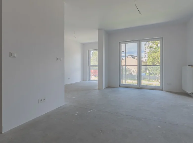 Mieszkanie 3 pokoi 79 m² Warszawa, Polska