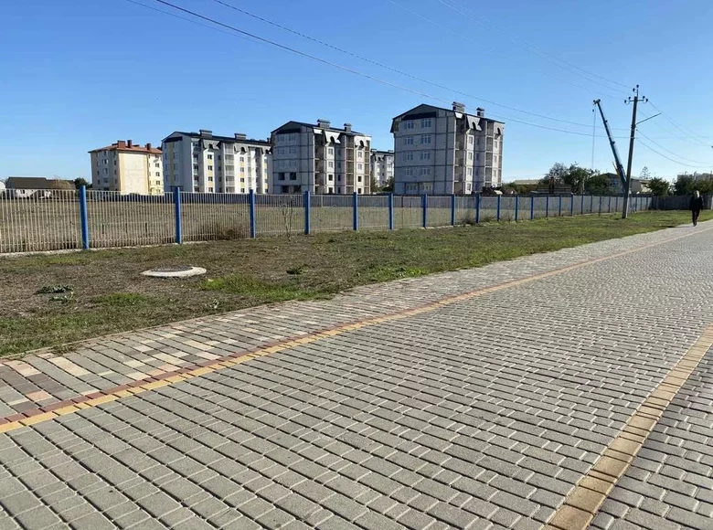 Commercial property 56 m² in Molodizhne, Ukraine
