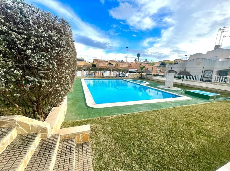 1 bedroom Bungalow 60 m² Torrevieja, Spain