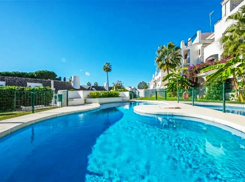 Wohnung 3 Schlafzimmer  Marbella, Spanien