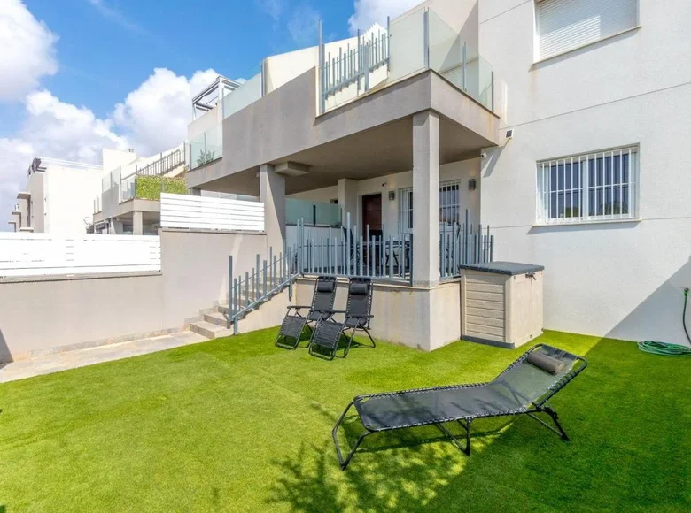 Bungalow 3 pokoi 80 m² Torrevieja, Hiszpania