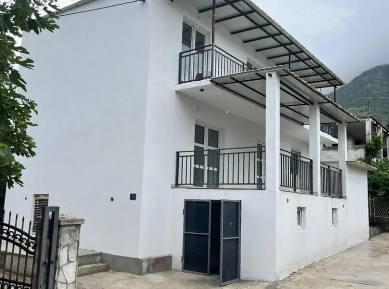 Дом 4 спальни 154 м² Сутоморе, Черногория