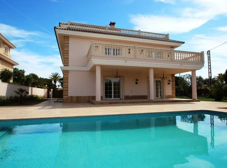 6 bedroom villa 530 m² Dehesa de Campoamor, Spain