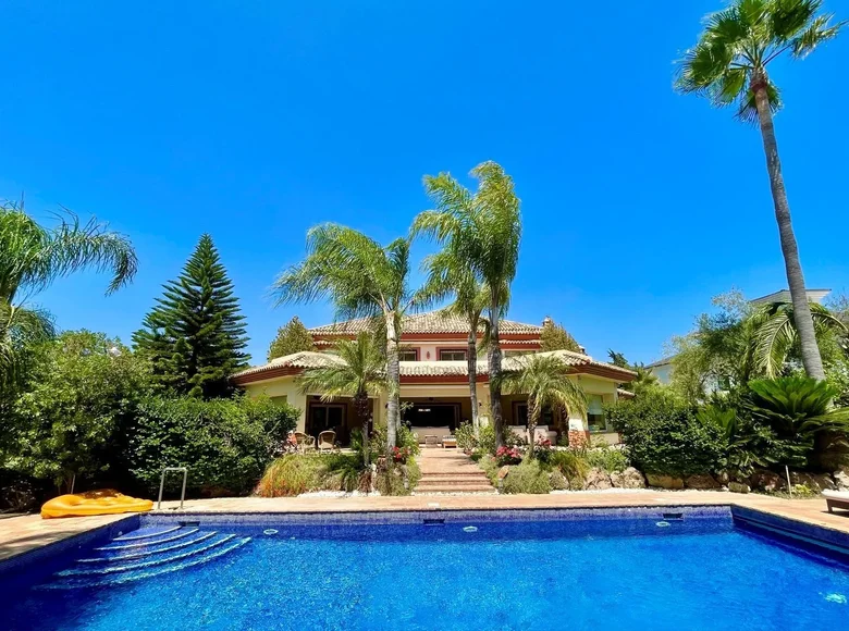 Дом 6 спален 1 457 м² San Pedro Alcantara, Испания