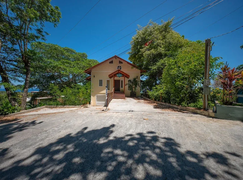 Дом 4 спальни 450 м² West Bay, Гондурас