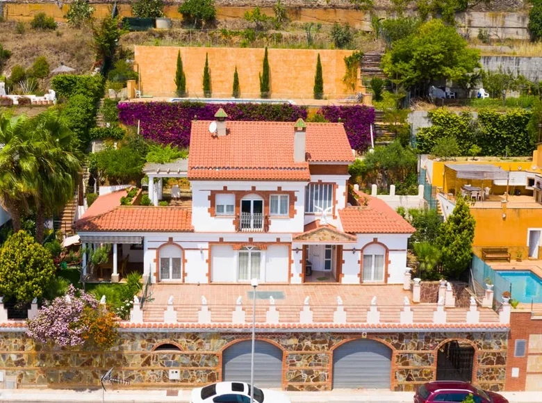 5 bedroom house 470 m² Santa Susanna, Spain