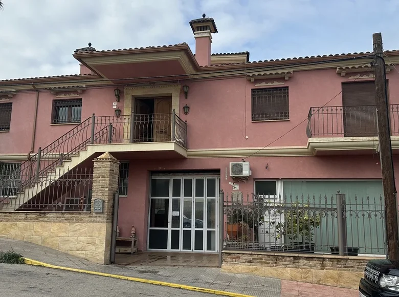 Commercial property 930 m² in San Miguel de Salinas, Spain