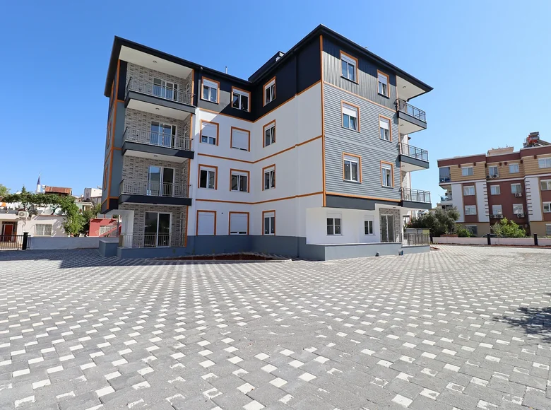 3 bedroom apartment 130 m² Kepez, Turkey