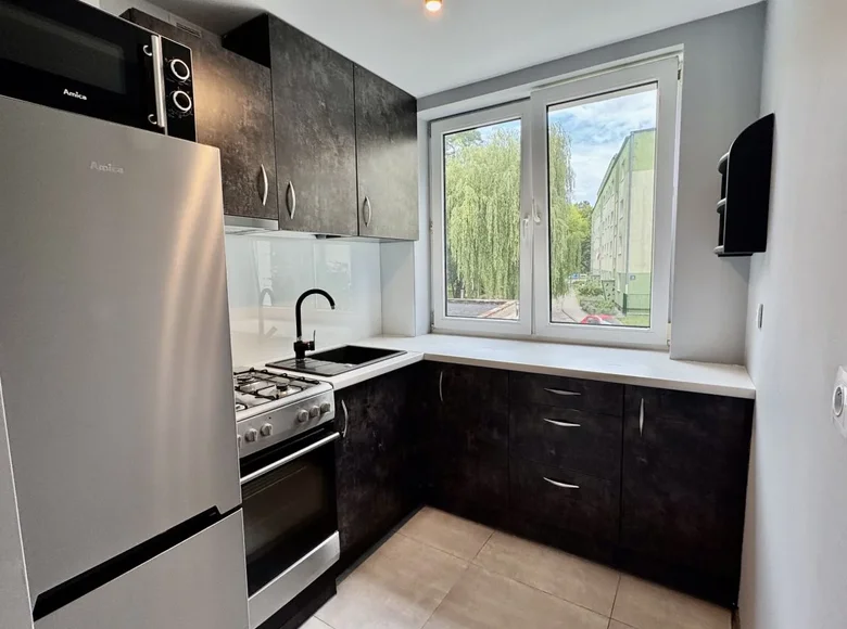 3 room apartment 43 m² Lodz, Poland