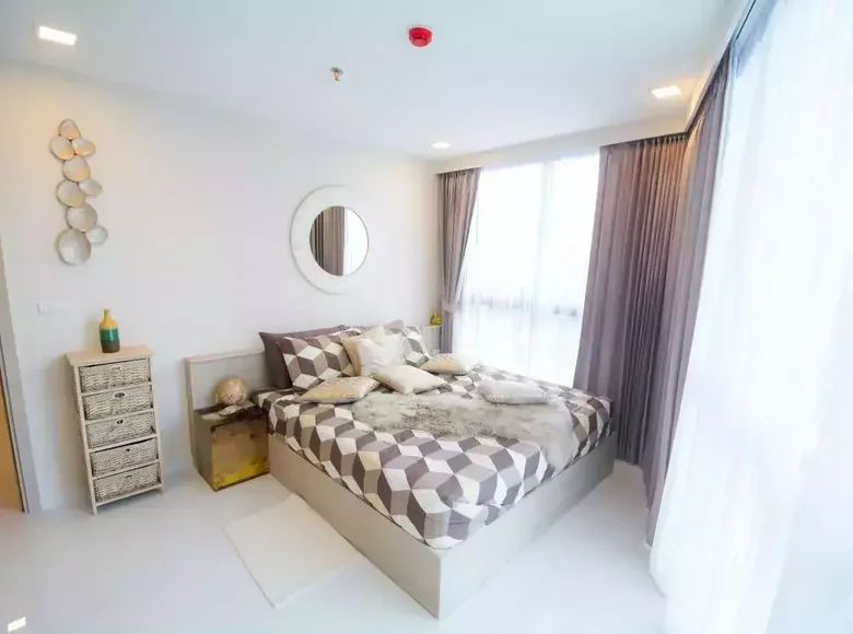 Mieszkanie 3 pokoi 49 m² Pattaya, Tajlandia