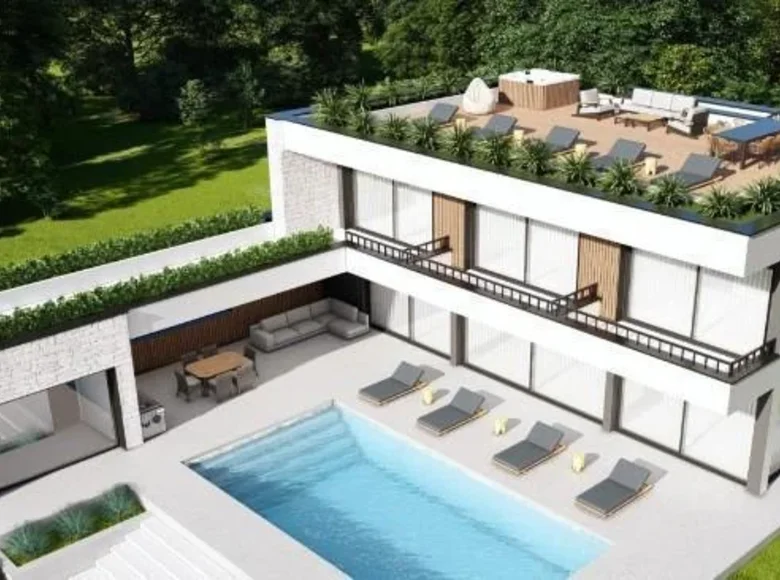 5 bedroom villa 375 m² Porec, Croatia