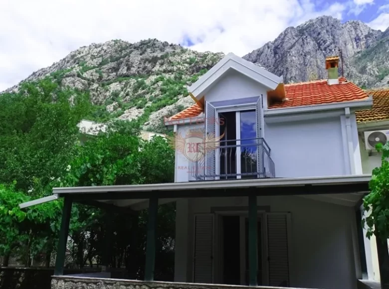 2 bedroom house 78 m² Donji Orahovac, Montenegro