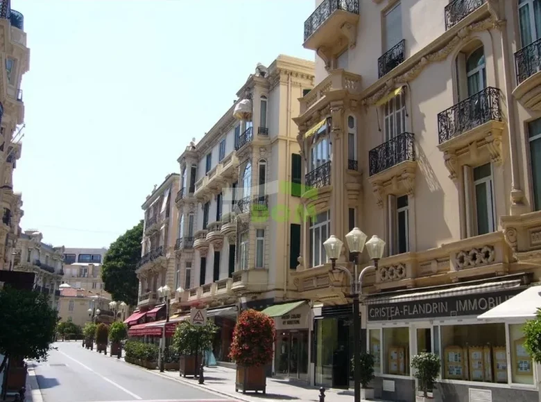 Revenue house 585 m² in Monaco, Monaco