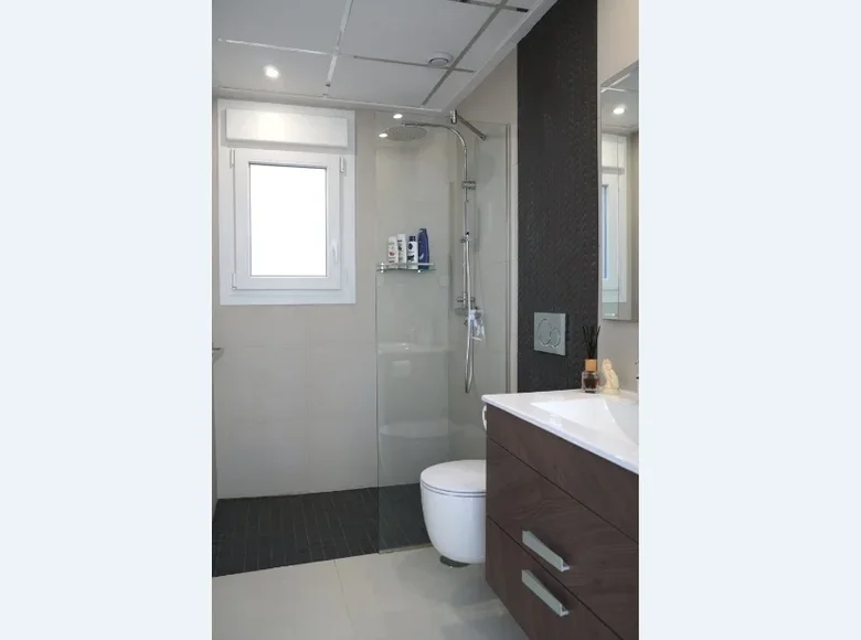 4 bedroom Villa 180 m² Urbanizacion Dona Pepa, Spain