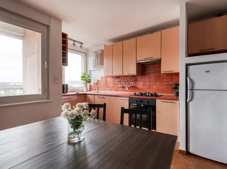 Mieszkanie 3 pokoi 46 m² Warszawa, Polska