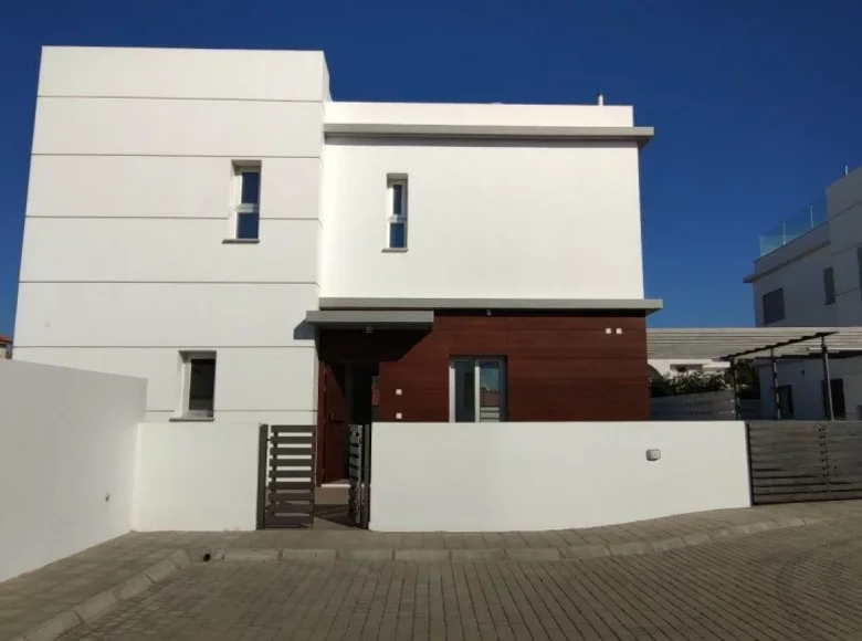 4 bedroom house 171 m² Kapparis, Cyprus