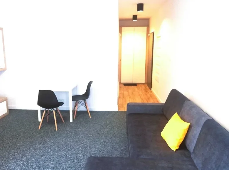 1 room apartment 35 m² in Warsaw, Poland