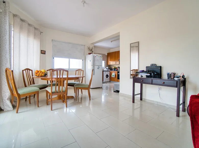 Mieszkanie 2 pokoi 88 m² Empa, Cypr