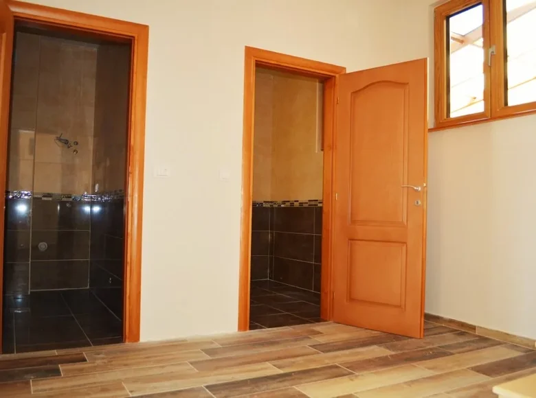Квартира 1 спальня 45 м² Топла, Черногория
