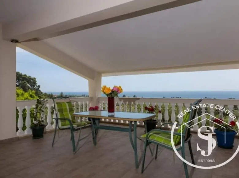 3 bedroom villa 280 m² Moles Kalybes, Greece