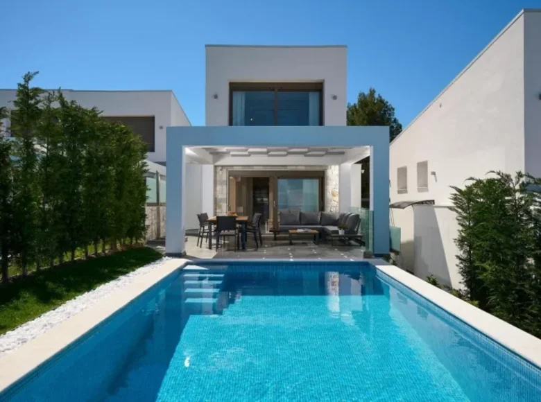 3 bedroom villa 165 m² Pefkochori, Greece