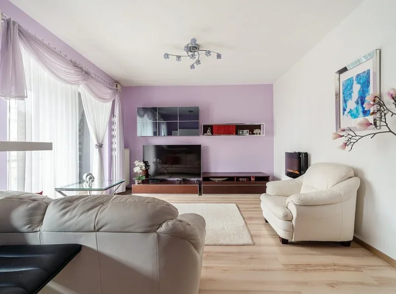 Propiedad comercial 42 m² en Varsovia, Polonia