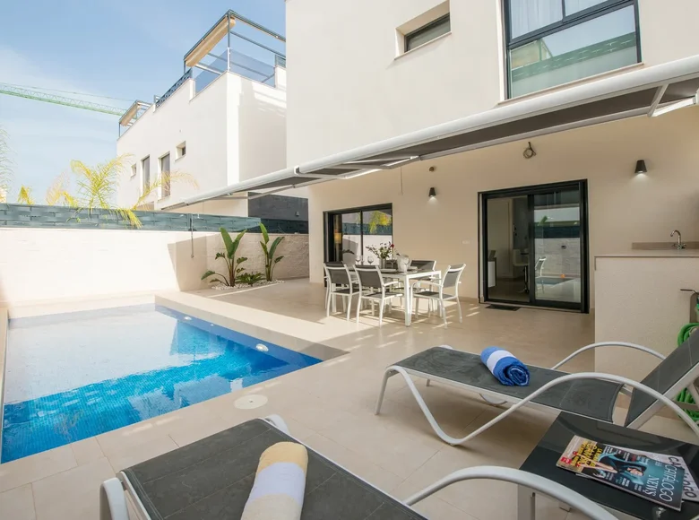 3 bedroom villa 108 m² Benijofar, Spain