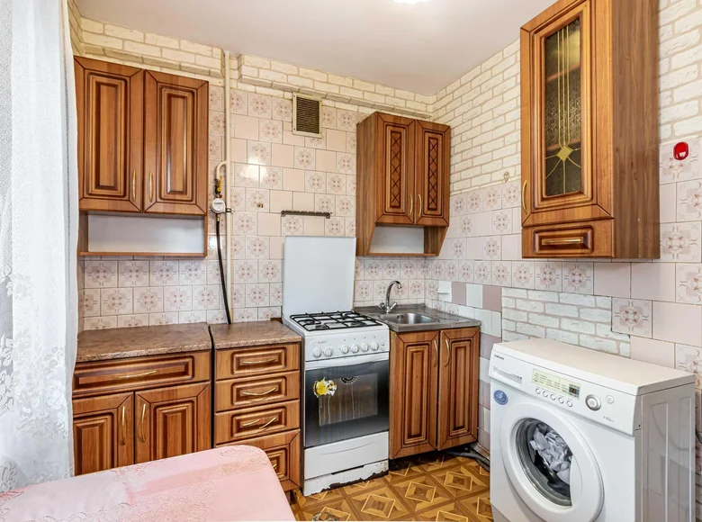 Mieszkanie 3 pokoi 64 m² Mińsk, Białoruś