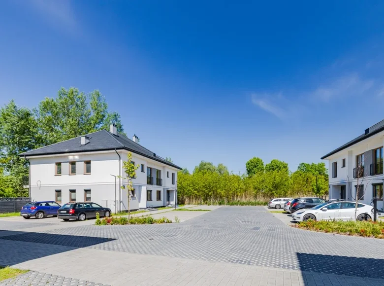 Mieszkanie 4 pokoi 138 m² Warszawa, Polska