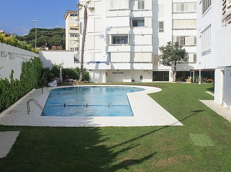 2 bedroom apartment 72 m² Lloret de Mar, Spain