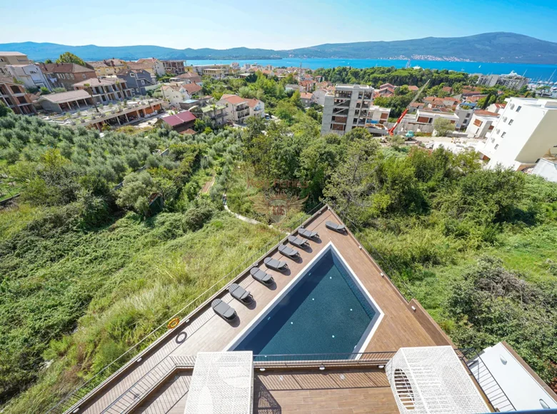 Apartamento 3 habitaciones 66 m² Tivat, Montenegro