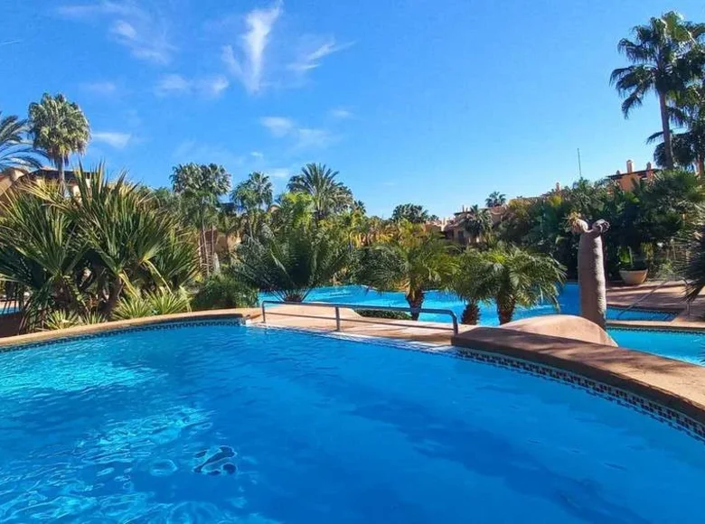 3 bedroom apartment 213 m² Marbella, Spain