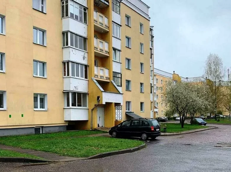 Mieszkanie 4 pokoi 79 m² Mołodeczno, Białoruś