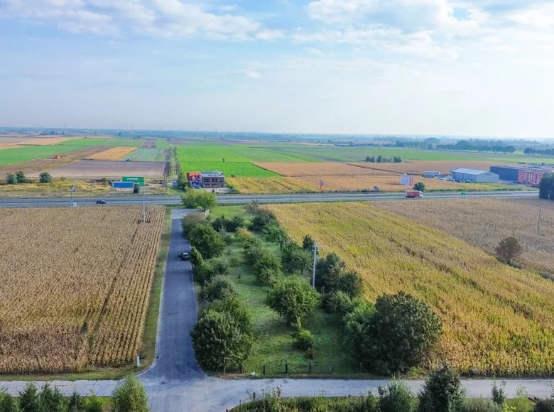 Land 3 080 m² Kornik, Poland