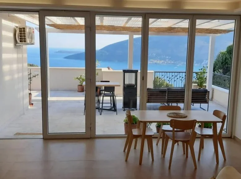 3 bedroom apartment 173 m² Topla, Montenegro