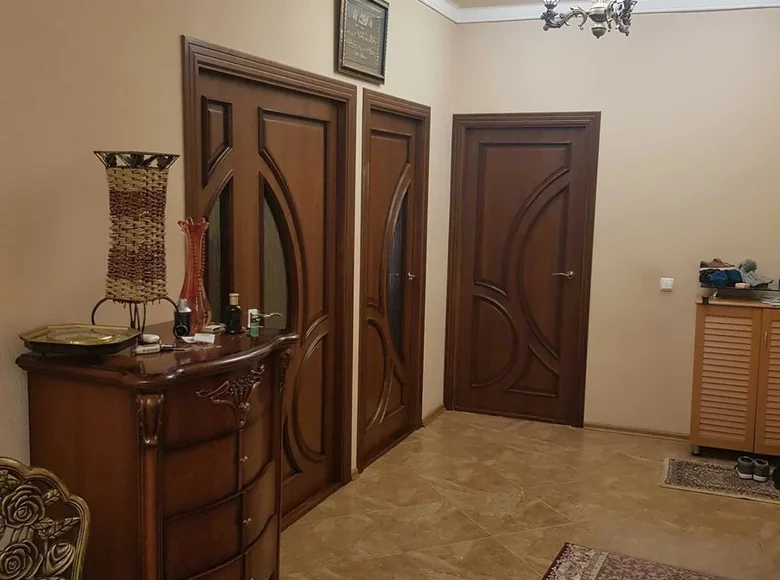 Kvartira 2 xonalar 80 m² Toshkentda