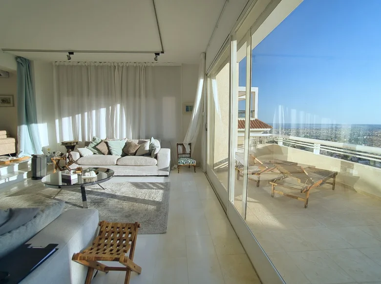 4 bedroom house 450 m² Limassol, Cyprus