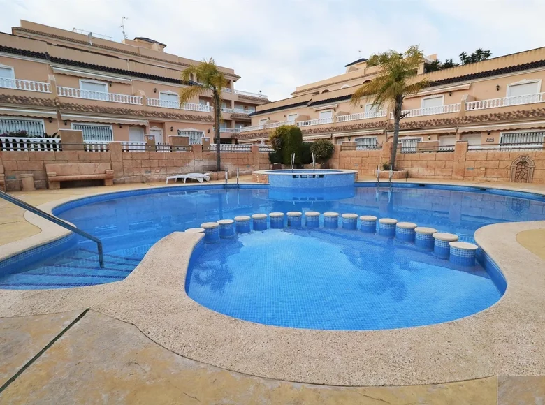 2 bedroom house 101 m² Orihuela, Spain