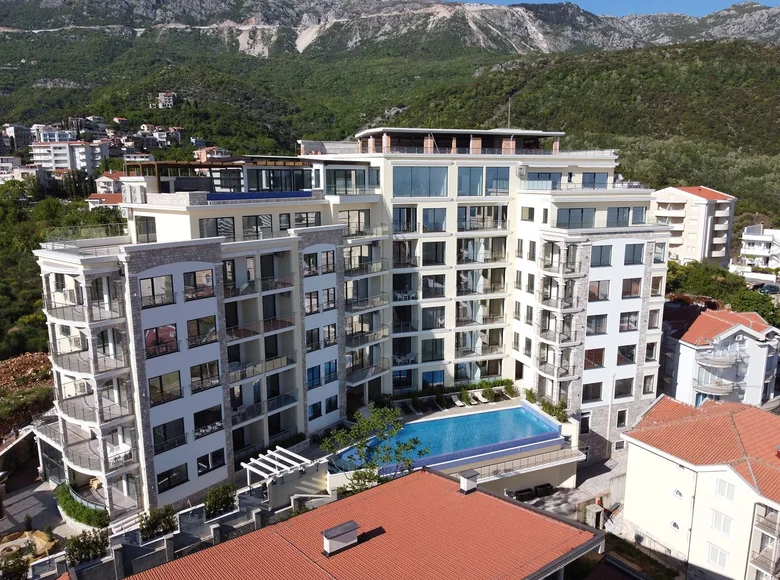 Wohnung 3 Schlafzimmer 256 m² Becici, Montenegro