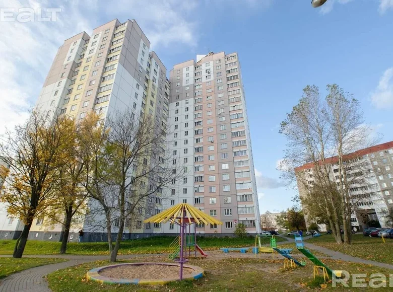 Квартира 4 комнаты 78 м² Минск, Беларусь