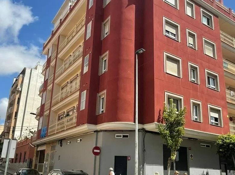 Mieszkanie 4 pokoi 95 m² Torrevieja, Hiszpania