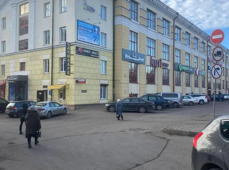 Tienda 56 m² en Maladetchna, Bielorrusia